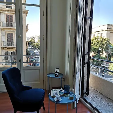 La Camelia Couette-café *